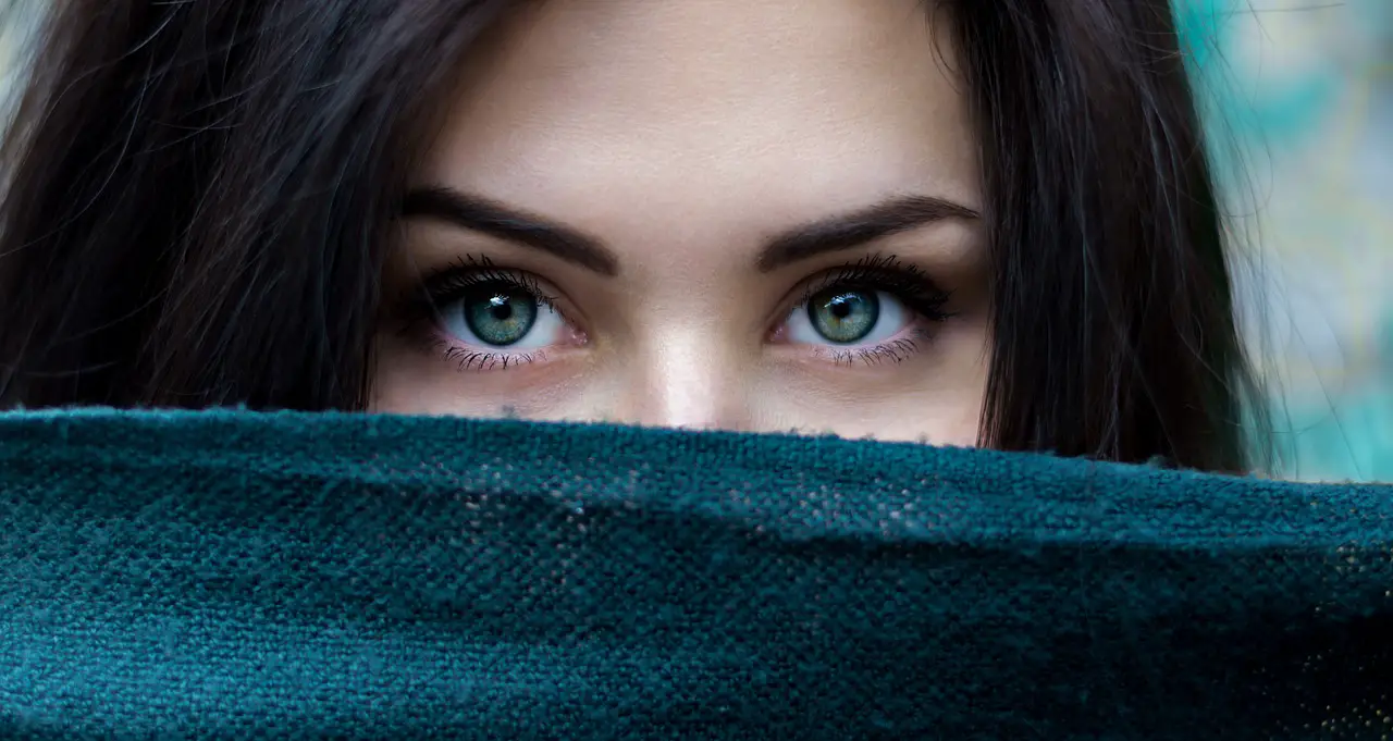 What Are The Symptoms Of Eye Strain